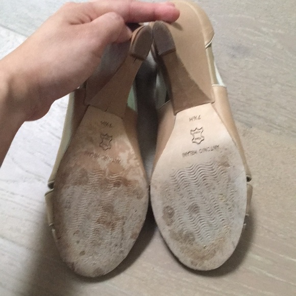 Antonio Melani Tan Peep Toe Wedge Heels - Picture 6 of 6